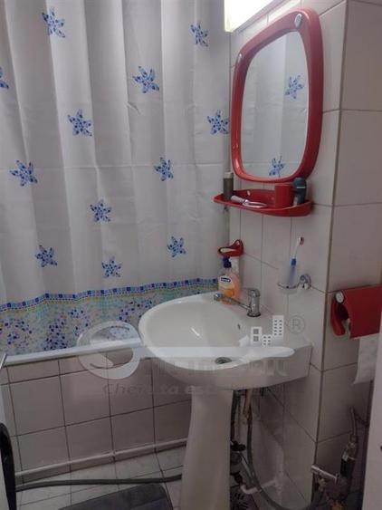 Apartament cu 2 camere decomandat, mobilat în Podu Roș