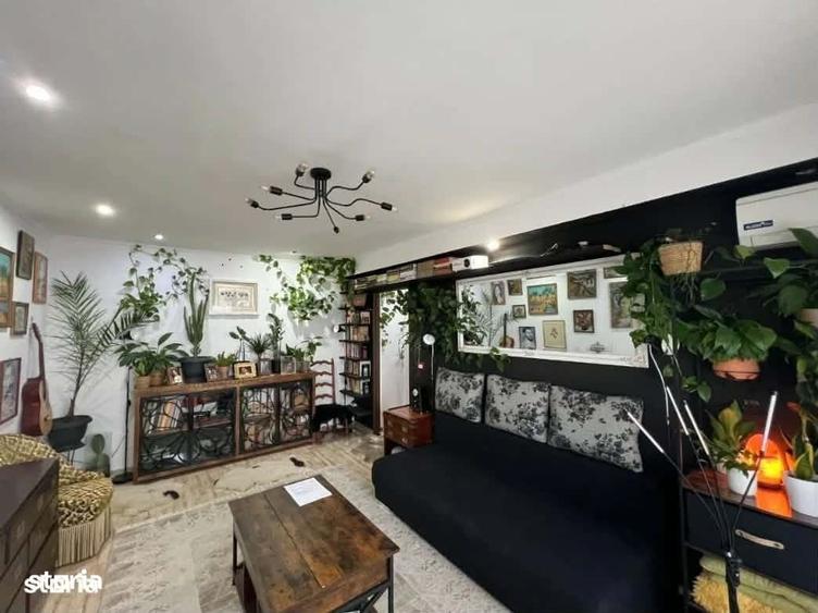 Apartament cu 4 camere în Micro 16