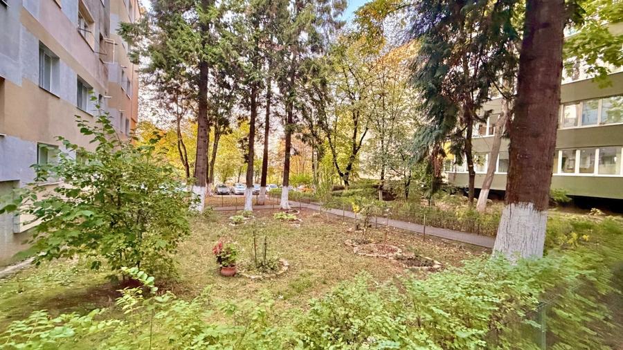 Apartament cu 2 camere semidecomandat, mobilat în Mănăștur
