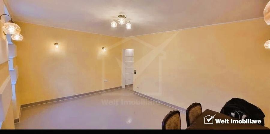 Apartament cu 2 camere decomandat în Central — fotografia 1