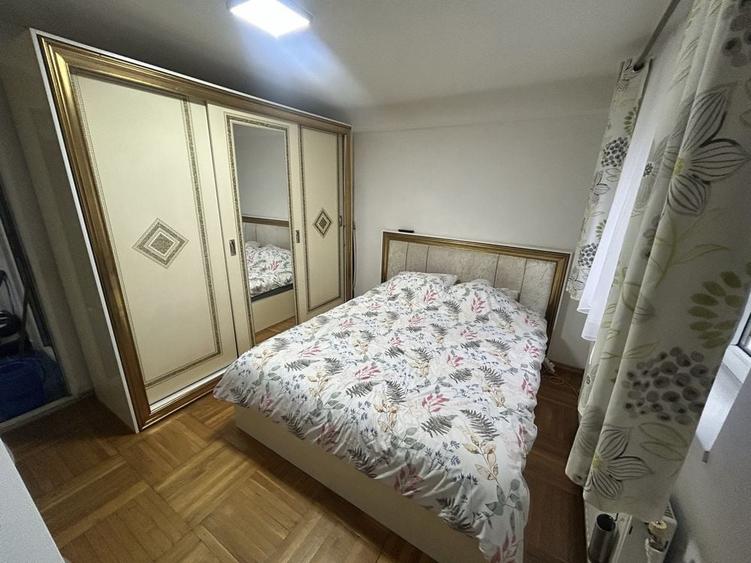 Apartament cu 2 camere decomandat în Petros