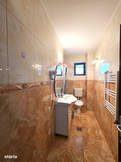 Casă cu 4 camere cu Teren 680 Mp în Costești