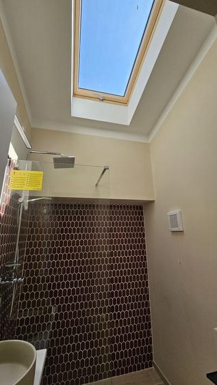 Duplex cu 3 camere cu Canalizare în Central