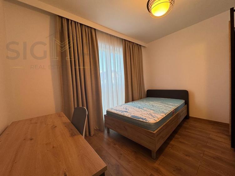 Apartament cu 3 camere semidecomandat, mobilat în Semicentral