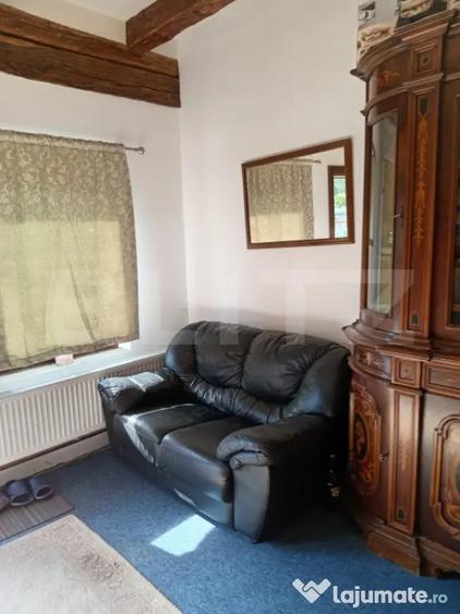 Casă cu 3 camere cu Teren 3800 Mp în Părău