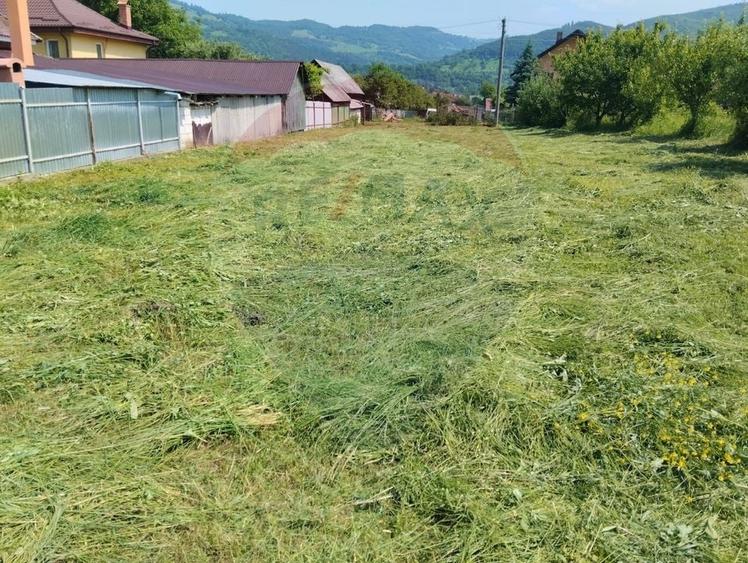 Teren Construcții intravilan de 1280 mp, în Stejaru (Pângărați)