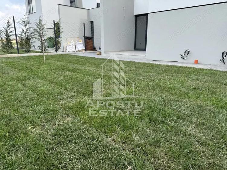 Casă cu Teren 240 Mp în Giarmata
