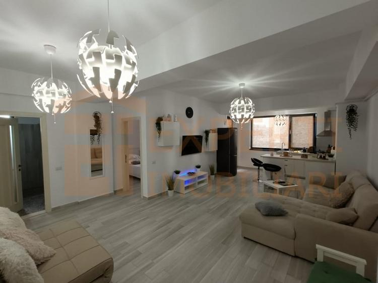 Apartament cu 2 camere decomandat, mobilat în Mamaia-Sat