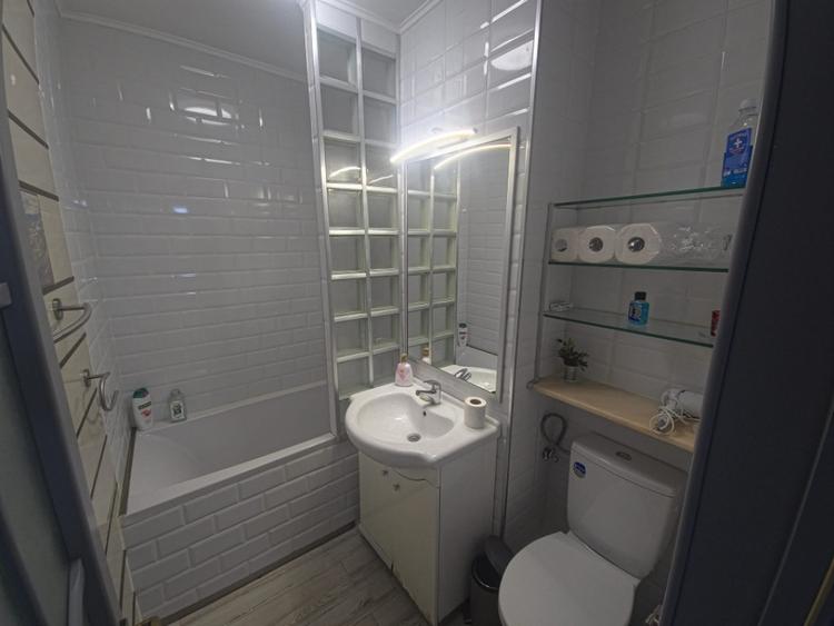 Apartament cu 2 camere decomandat în CET