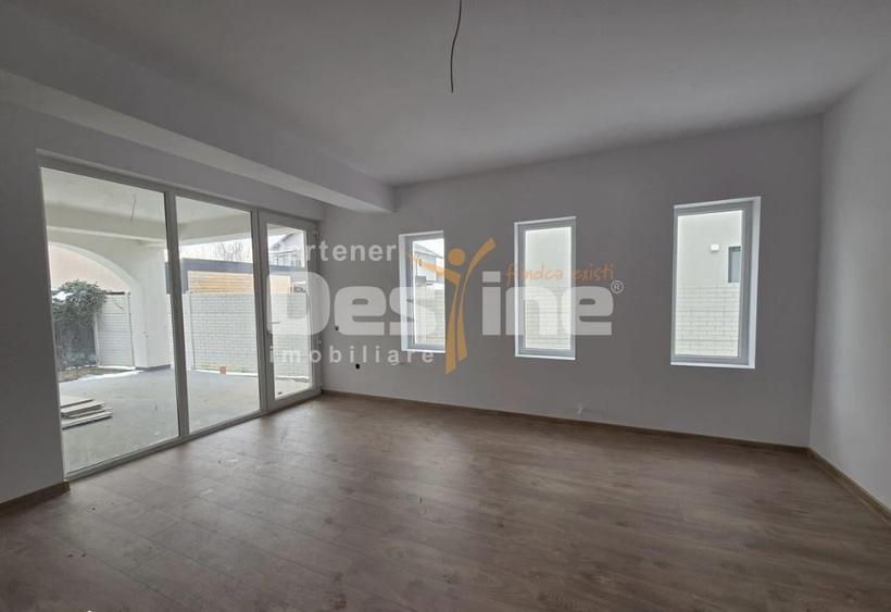 Duplex cu 4 camere cu Canalizare în Măgurele