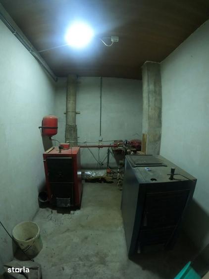 Spațiu comercial, de 650 mp, în Central