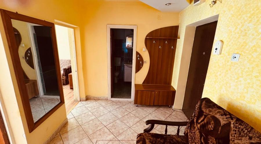 Apartament cu 2 camere decomandat în Răcădău