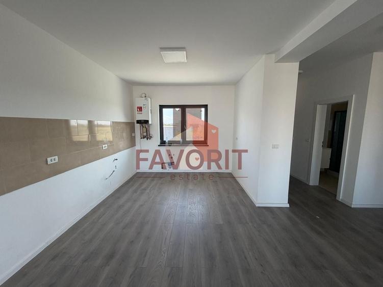 Duplex cu 4 camere cu Canalizare în Săcălaz