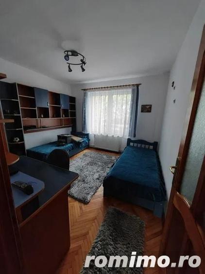 Apartament cu 3 camere decomandat în Tudor
