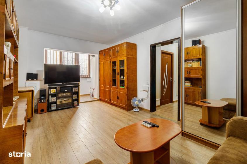 Apartament cu 2 camere decomandat, mobilat în Polonă