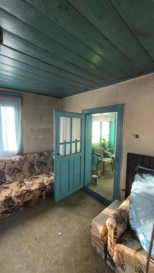 Casă cu 2 camere cu Teren 3500 Mp în Exterior Vest