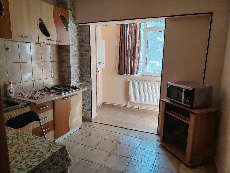Garsonieră decomandată în Obor