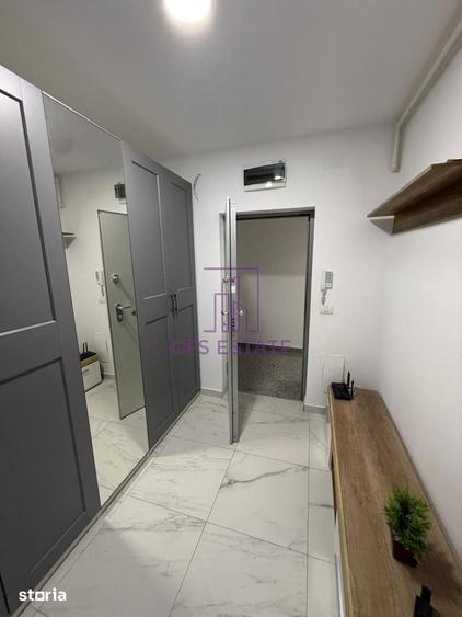Garsonieră decomandată în Central