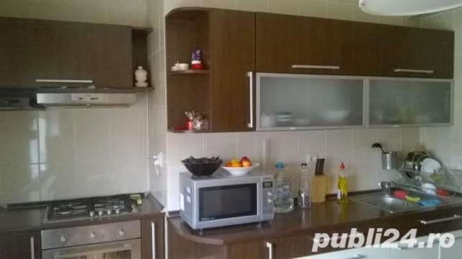 Casă cu 4 camere cu Teren 250 Mp în Gulia