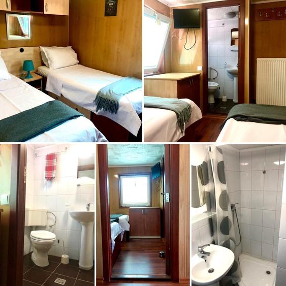 Casă cu 10 camere în Eșelnița