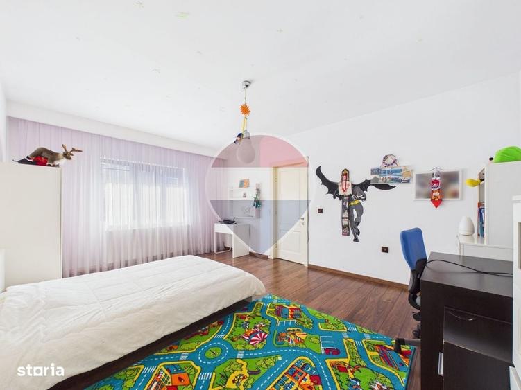 Casă cu 4 camere în Băltița