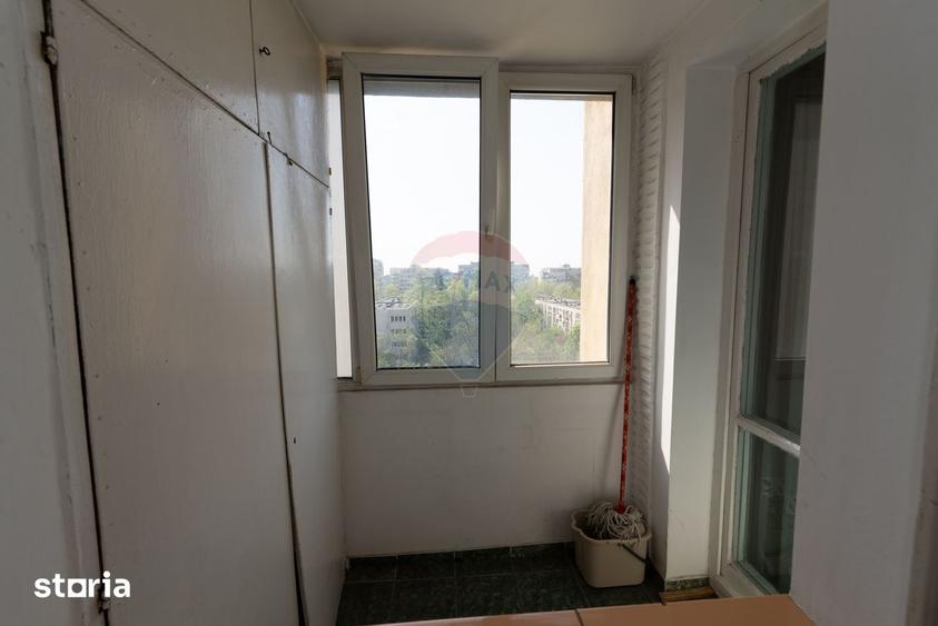 Apartament cu 3 camere, mobilat în Titan