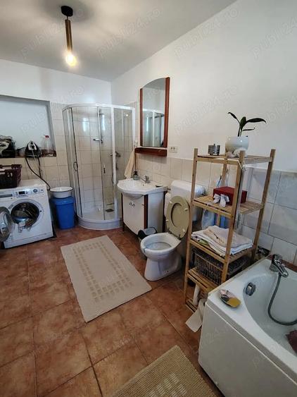 Casă cu 3 camere cu Teren 1567 Mp în Ianova
