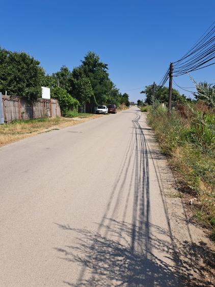 Teren Construcții intravilan de 350 mp, în Lazu