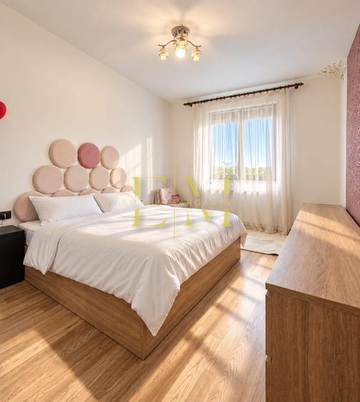 Apartament cu 2 camere decomandat în Tractorul