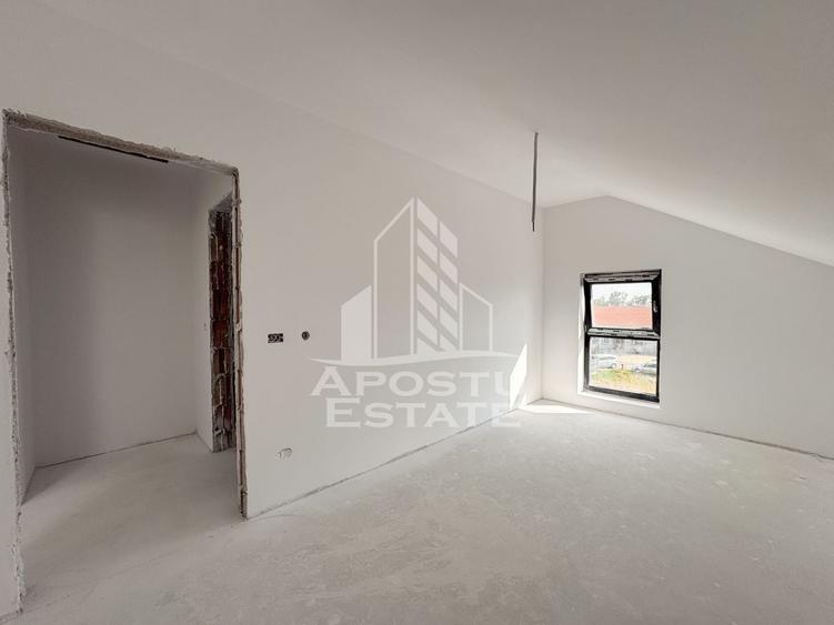 Duplex cu 6 camere cu Canalizare în Chișoda