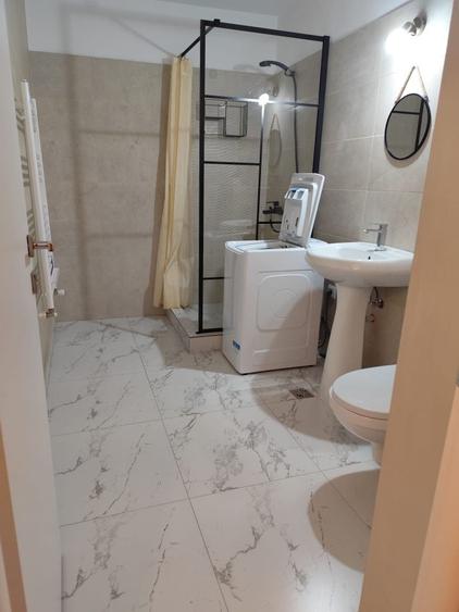 Apartament cu 2 camere semidecomandat în Dâmbul Rotund