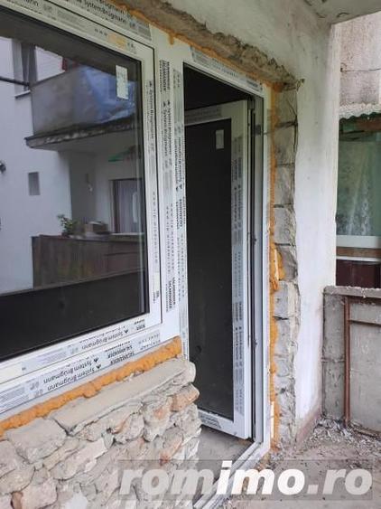 Apartament cu 4 camere de vanzare, etajul 1, str. 1 Mai - 5