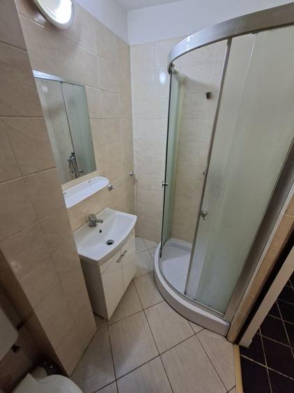 Garsonieră decomandată în Grădiște
