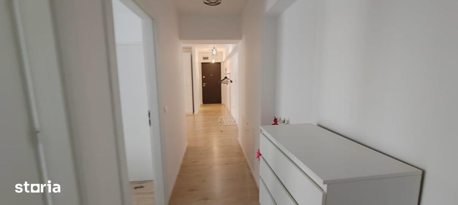 Apartament cu 3 camere semidecomandat în Pipera — fotografia 3