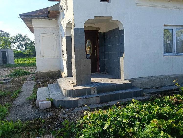 Teren de 375 mp, în Petrești