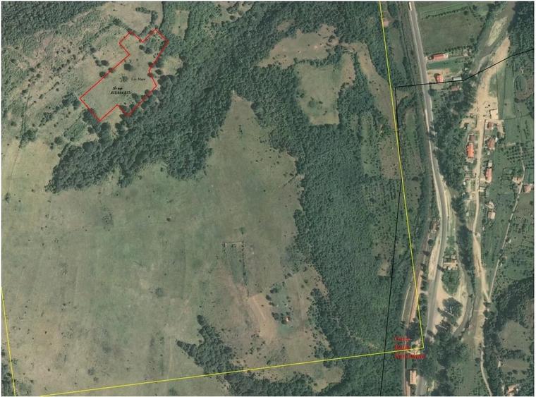 Teren de 2158 mp, în Mehadia