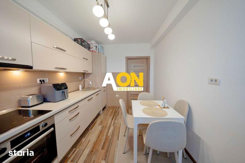 Apartament cu 3 camere semidecomandat, mobilat în Cetate