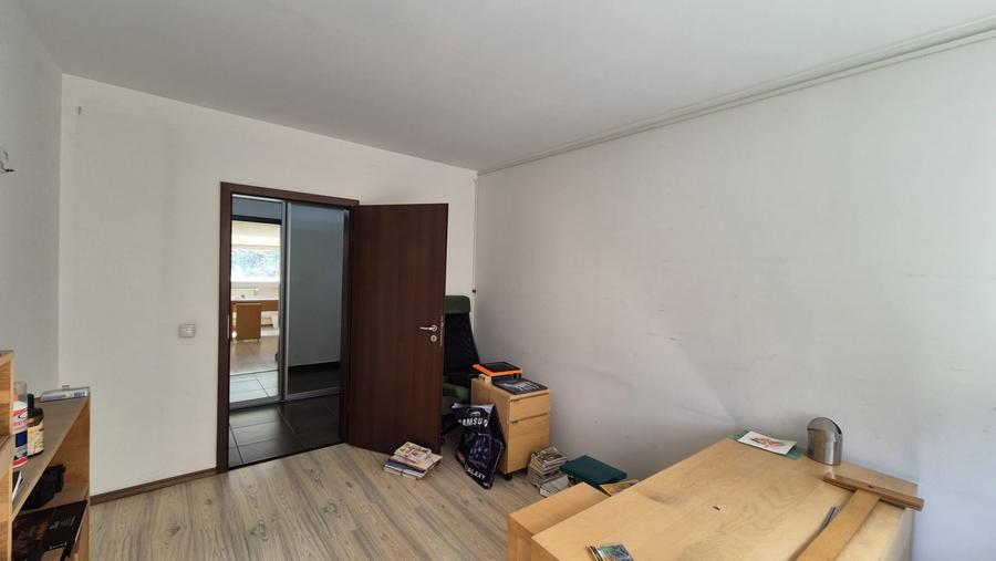 Apartament cu 3 camere decomandat, mobilat în Militari