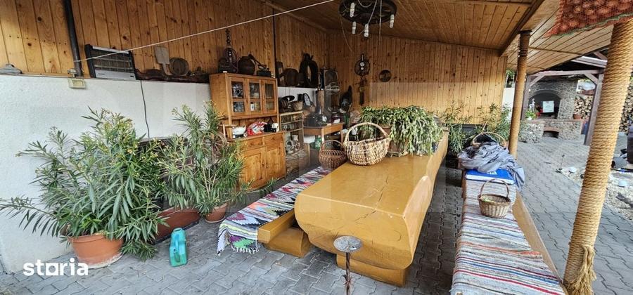 Casă cu 5 camere cu Teren 823 Mp în Central