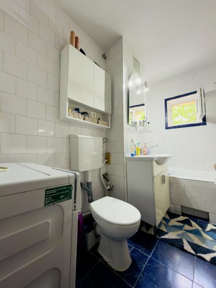Apartament cu 3 camere decomandat, mobilat în Aradului