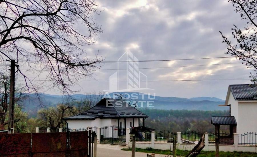 Casă individuală cu 4 camere cu Canalizare în Măgulicea