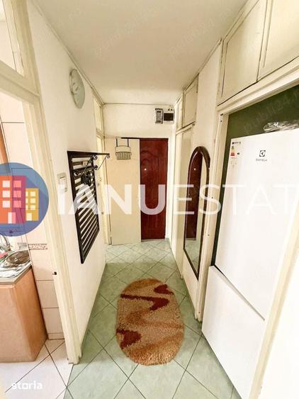 Apartament cu 3 camere semidecomandat în Obor