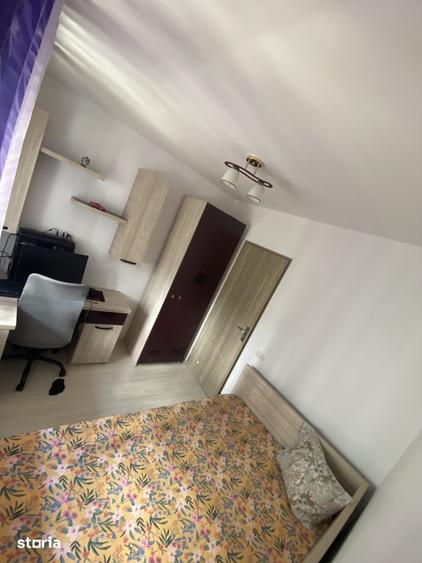 Apartament cu 3 camere, mobilat în Sud
