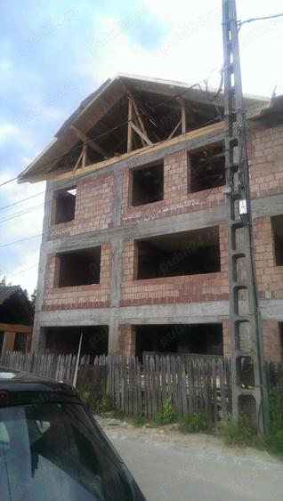 Casă cu 6 camere în Pătârlagele
