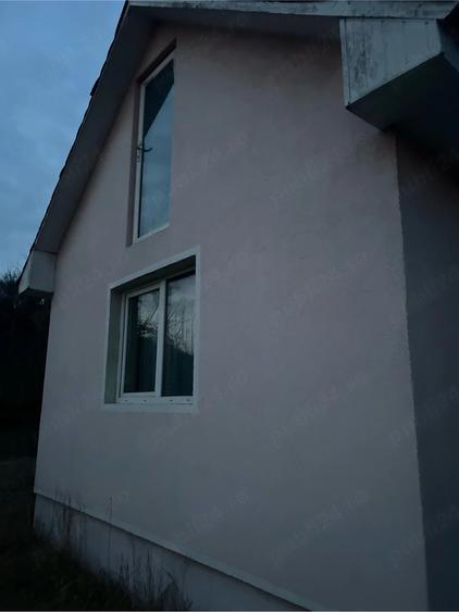 Casă cu 2 camere cu Teren 5 Mp în Sălcuța