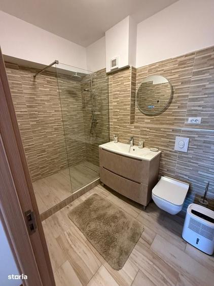 Apartament cu 4 camere, mobilat în Unirii