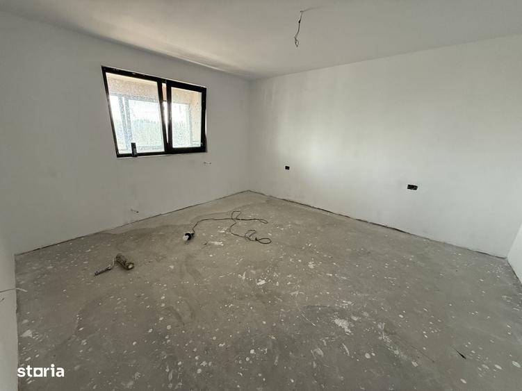Casă cu 4 camere în Vasile Alecsandri