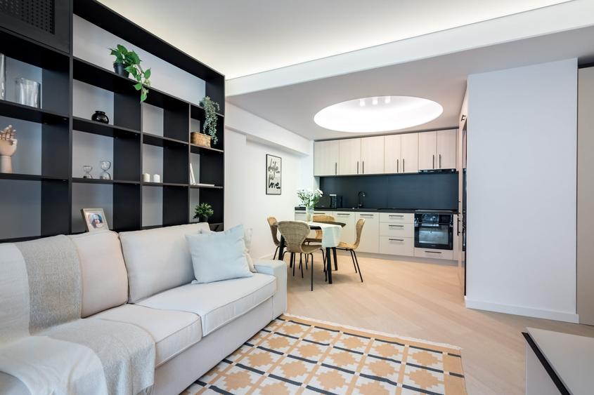 Apartament cu 3 camere decomandat, mobilat în Pipera