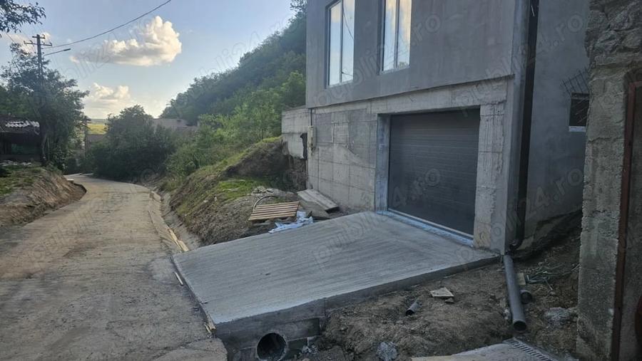Casă cu 3 camere în Șimleu Silvaniei