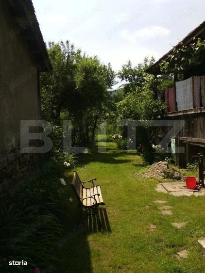 Casă cu 4 camere cu Teren 1200 Mp în Central
